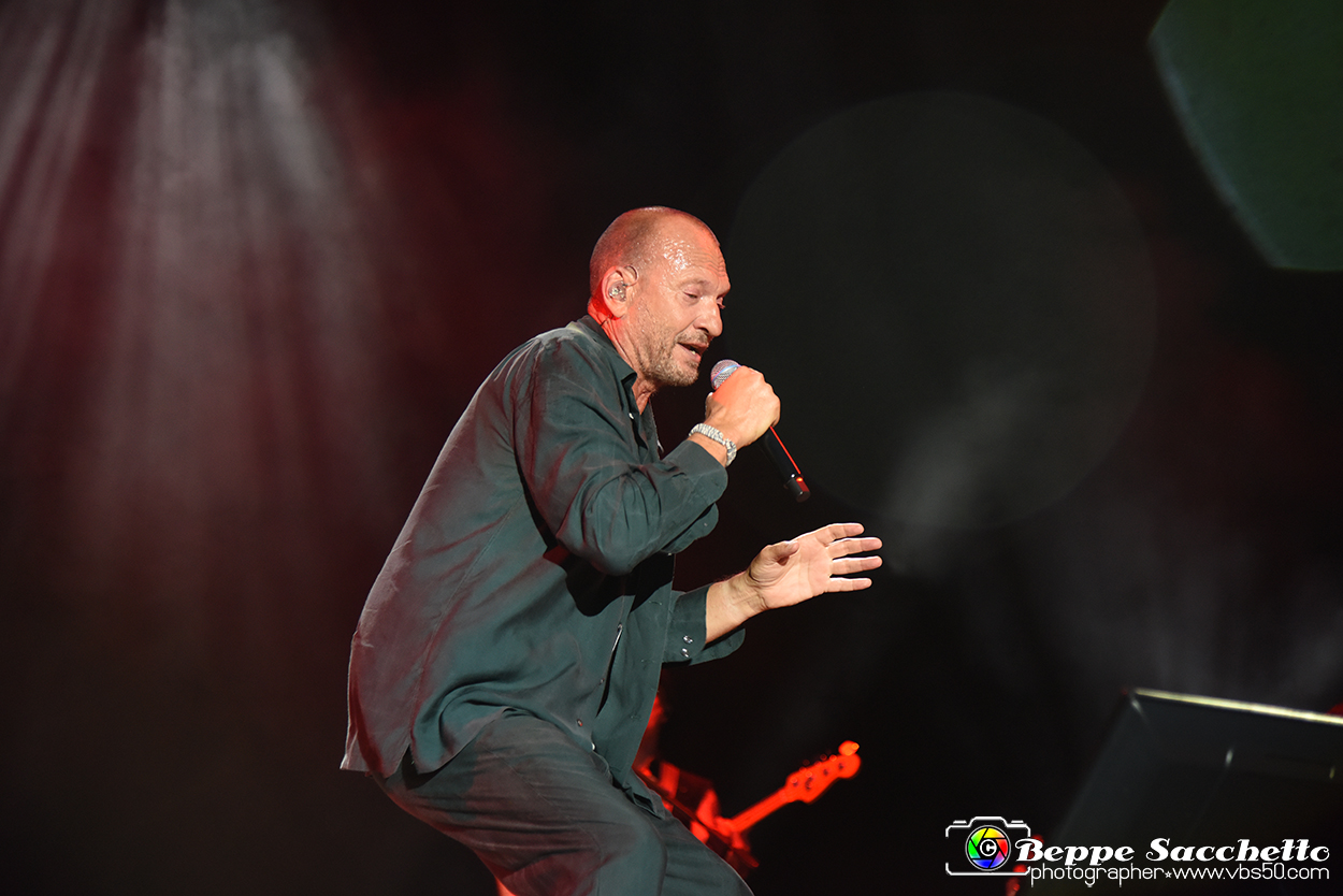 VBS_0950 - Concerto Biagio Antonacci - Palco Centrale Tour 2023.jpg